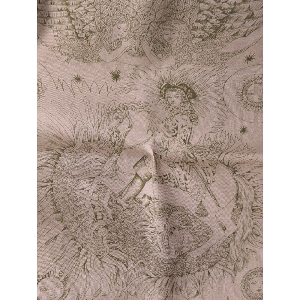 Hermès Le Roy Soleil Silk Medallion Print Hand Rolled Large Scarf - Picture 6 of 10